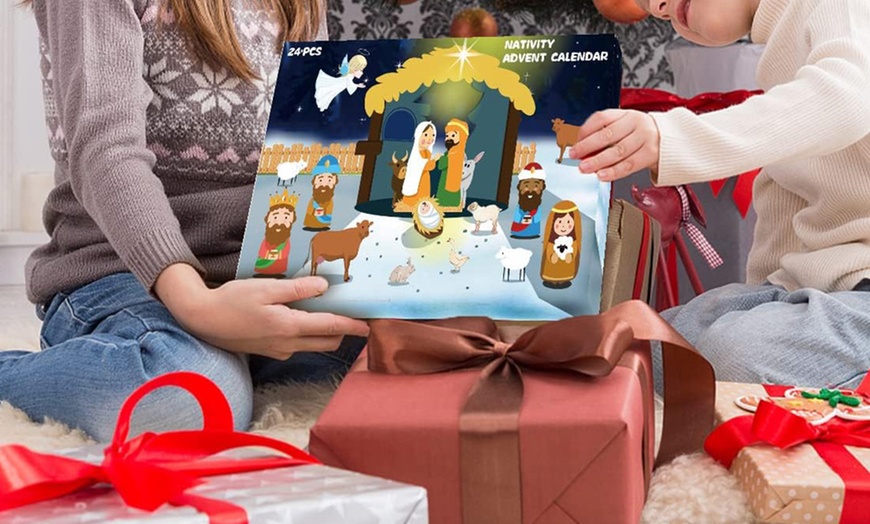 Image 5: Nativity Advent Calendar with 24 Detailed Figurines