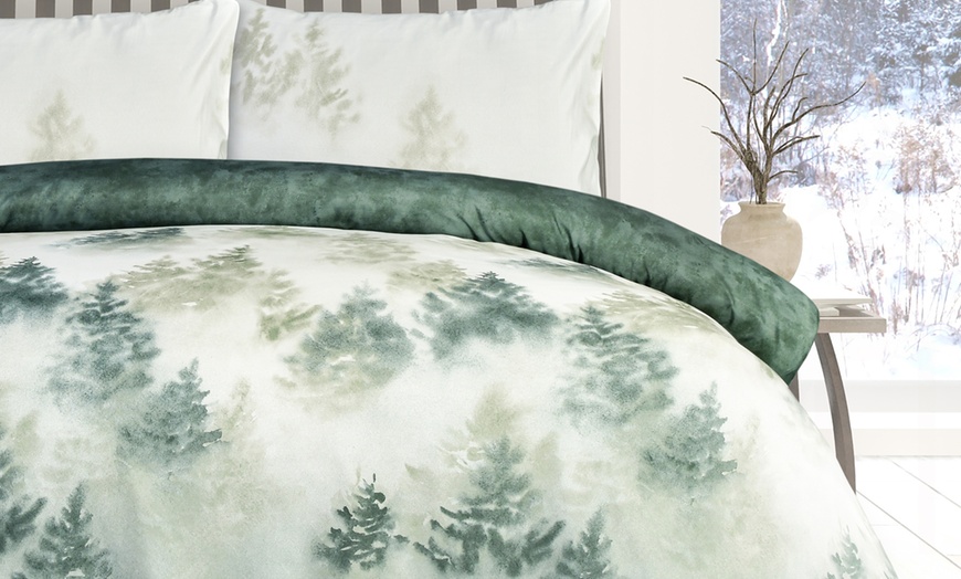 Image 11: Super Soft Reversible Misty Forest Duvet Set 