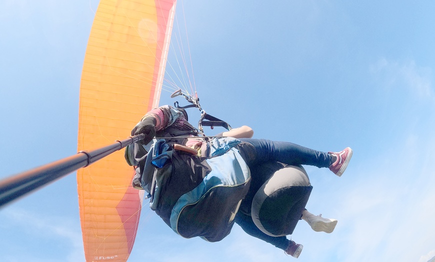 Image 4: Vuelo en parapente de 20 minutos para 1 o 2 personas