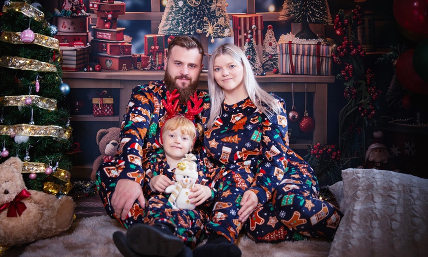 Image 1: Capture Festive Memories with a Christmas Family Photoshoot Package