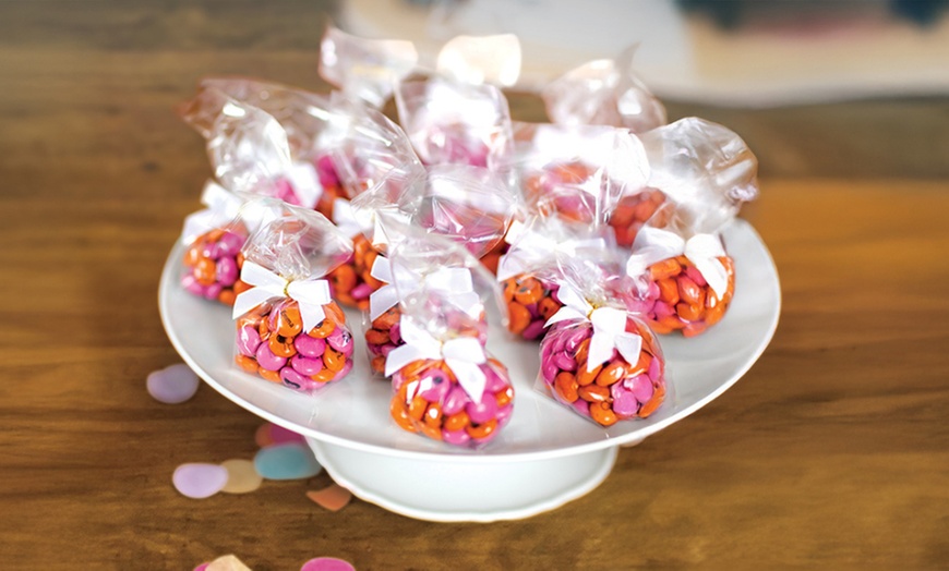 Image 6: Des M&M’s® à votre image pour une fête d’Halloween colorée