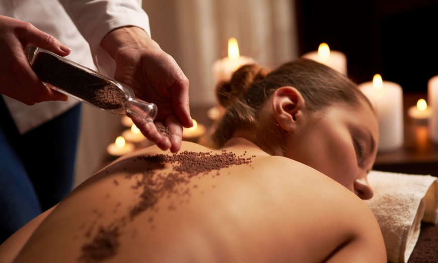 Image 2: Up to 36% Off on Pampering Package at Cre8tive Beauty Salon