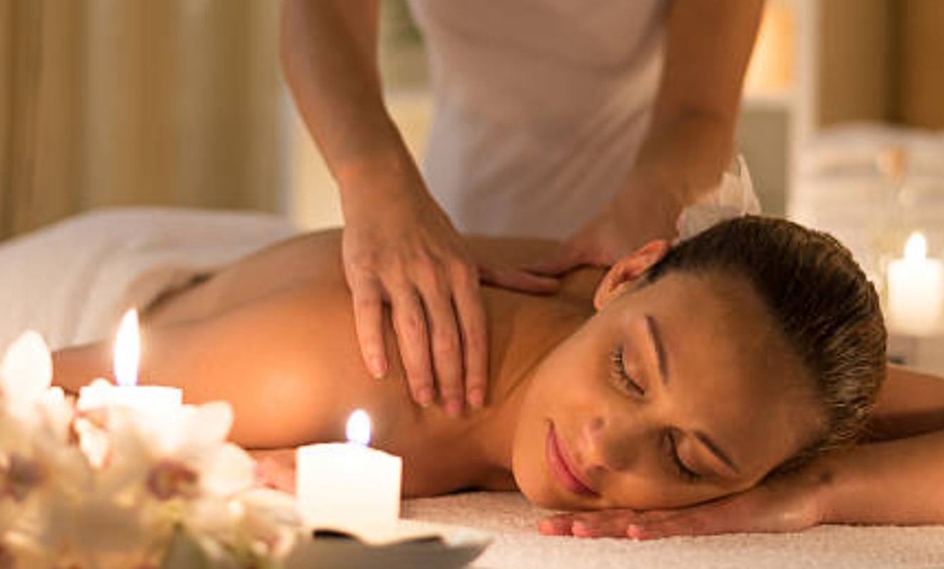 Image 1: Masaje a elegir o ritual corporal para 1 persona 