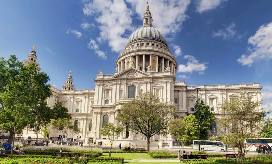 Image 3: Family-Friendly Routemaster Bus Tour with Live Guide – London