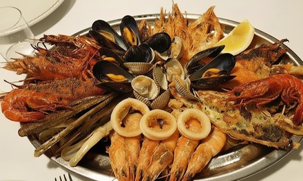 Para 2 personas: menú mariscada con 2 entrantes, mariscada a compartir, 2 postres y 2 bebidas - Ca Cecilia