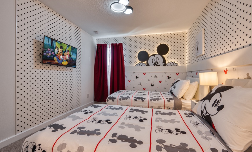 Image 9: Resort Retreat in Orlando’s Vacation Corridor with Private Pools