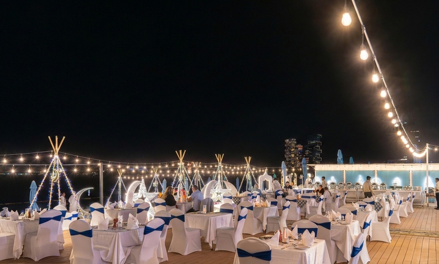 Image 2: Enjoy a 5* Beach front Iftar Buffet with Ramadan Beverages