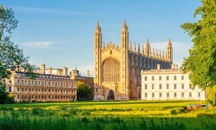 Image 3: Explore Oxford & Cambridge: A Family-Friendly Bus Tour