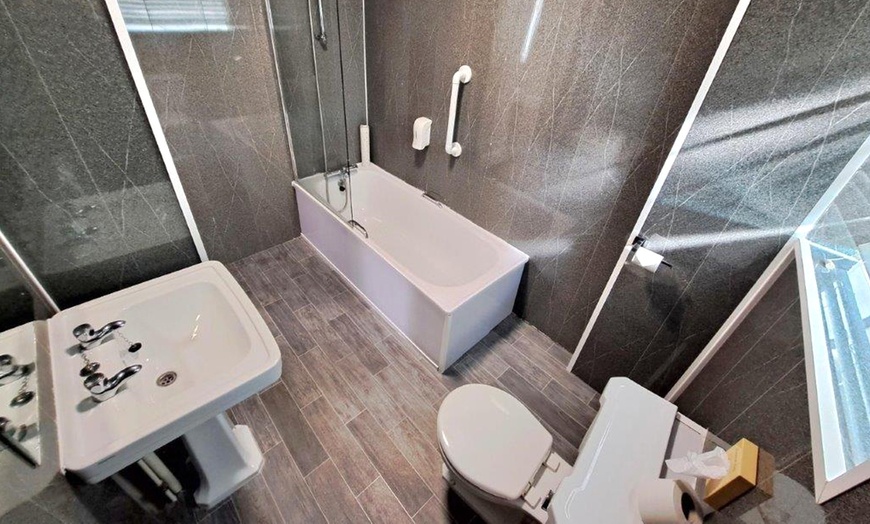 Image 7: Southport: Standard Double or Twin Room with Breakfast