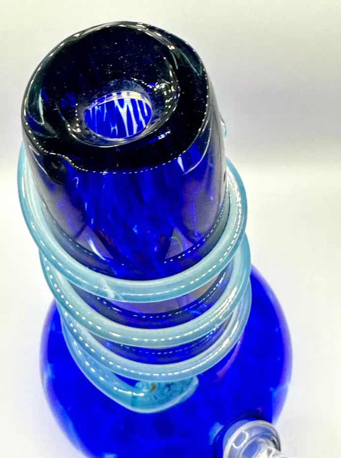 Craft Your Own Egg Bong with Personalized Session Options