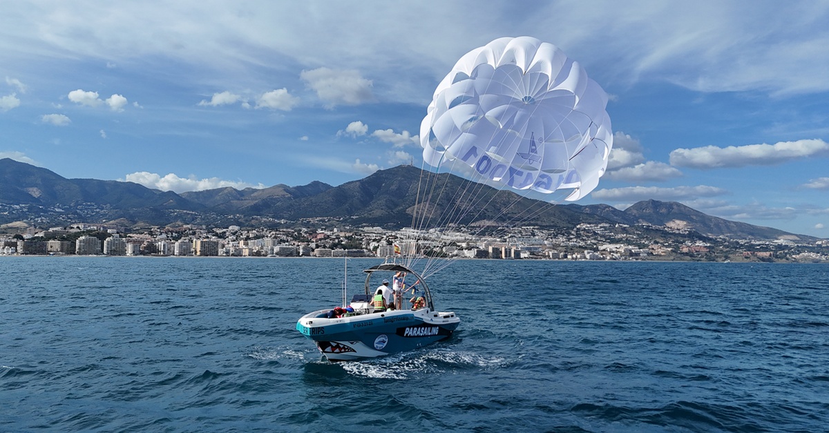 Actividad de parapente en Fuengirola, Málaga
