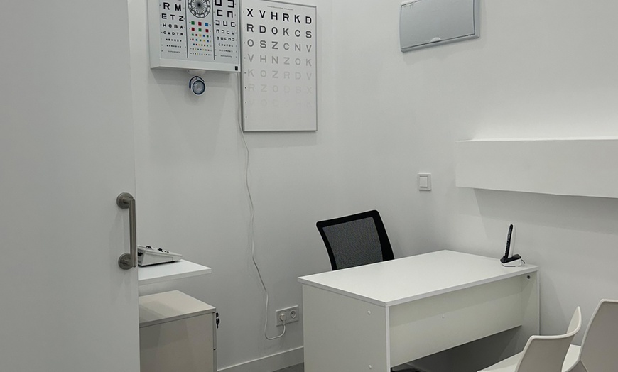 Image 3: Certificado médico-psicotécnico para carnet de conducir y otros