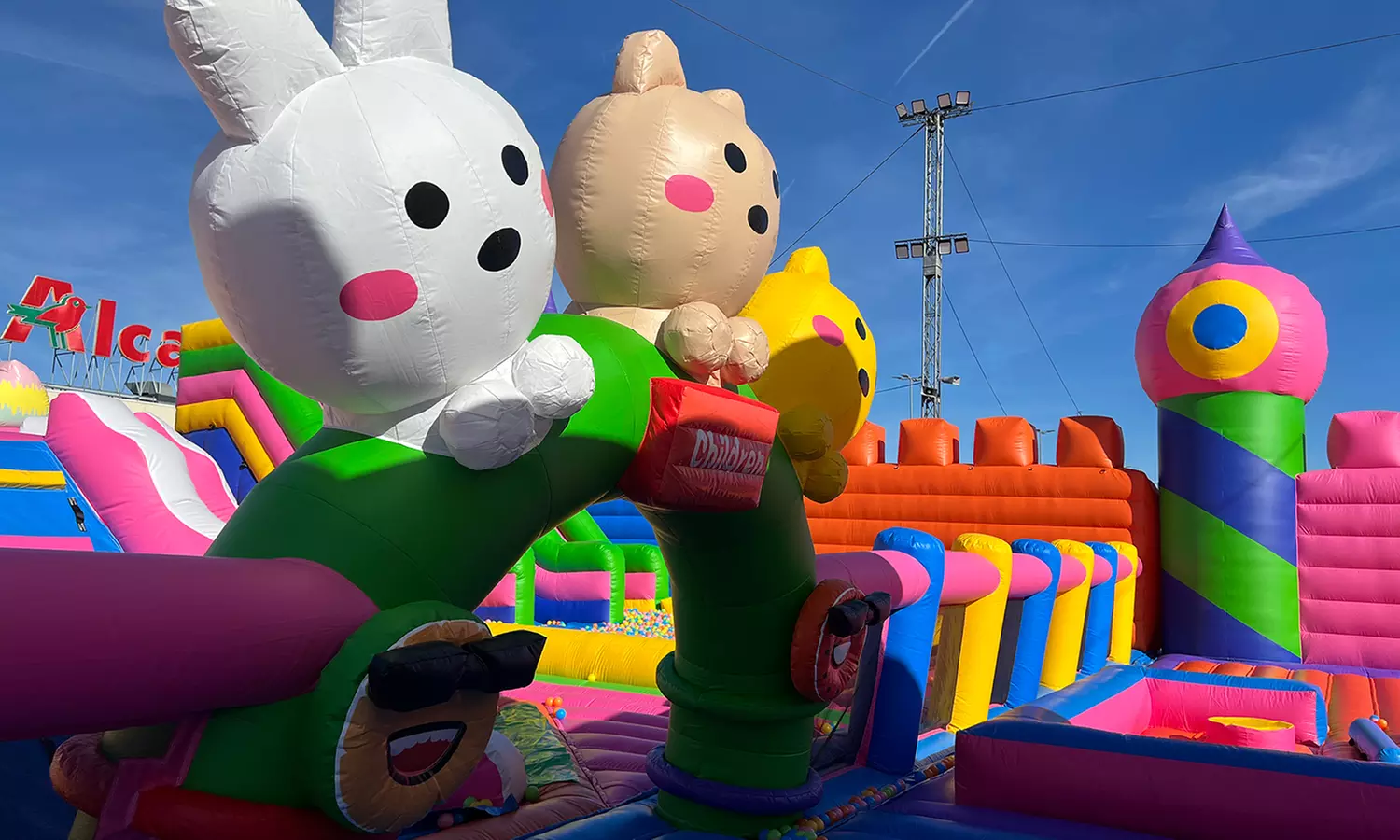 Parque WOW de hinchables: entrada con fecha a elegir para 1 persona