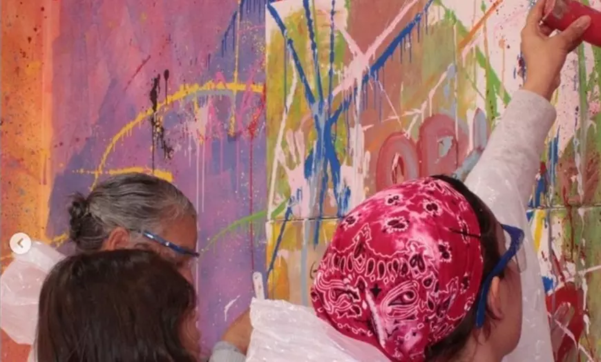 Image 11: Sesión de pintura Salpicarte para 1 o 2 personas, 1 hora de arte libre