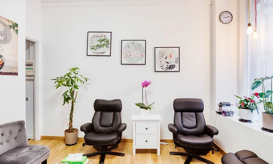 Image 3: Massage tuina en solo ou duo avec Kang Sheng Yuan à Paris 5e