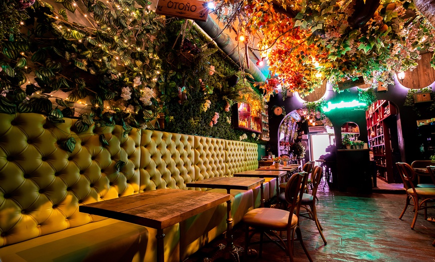 Image 5: Menú mediterráneo para 2 con 6 platos a elegir en el corazón de Gràcia