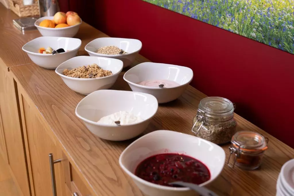 Devon: 1-3 Nights stay with Dining & Breakfast Options