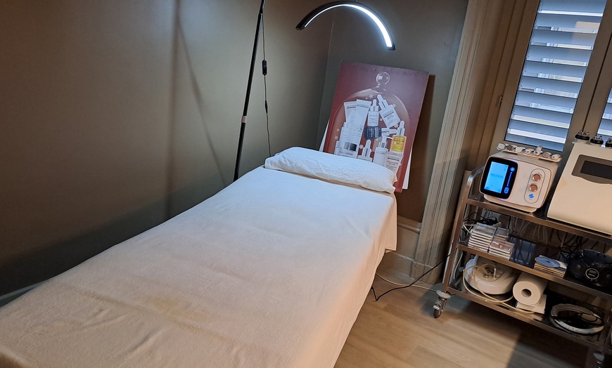 Image 2: Soin visage expert avec L'atelier De Cathy Chez Lga