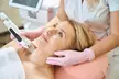 Gesichtsbehandlung mit Radiofrequenz-Needling und Hautanalyse (bis  zu 38% sparen) - Second Medium