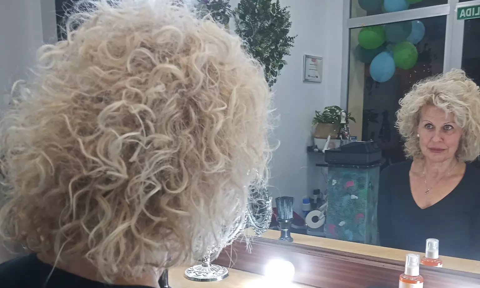 Peluquería con lavado, hidratación, corte, peinado y opción a color