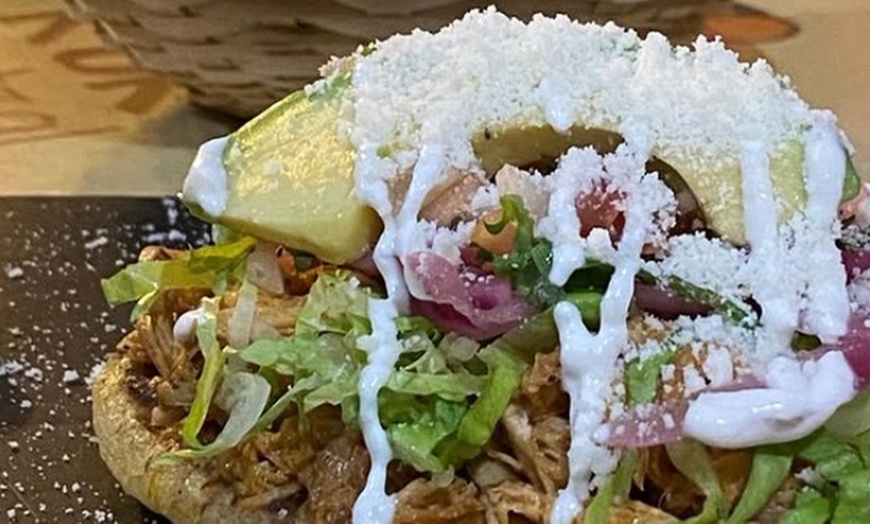 Image 7: ¡Ándale! Menú mexicano para 2 personas con opción a margaritas