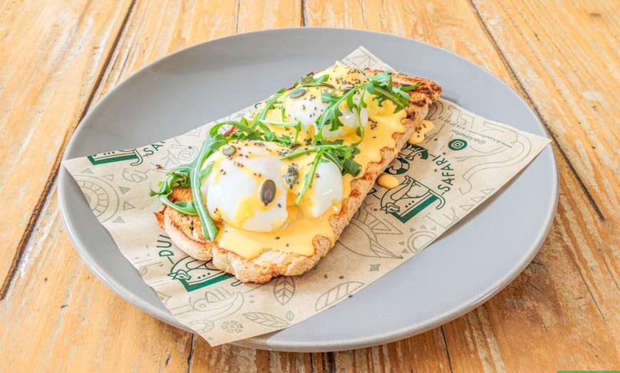 Image 3: Brunch o merienda con opciones dulces, saladas y gourmet para 2 o 4