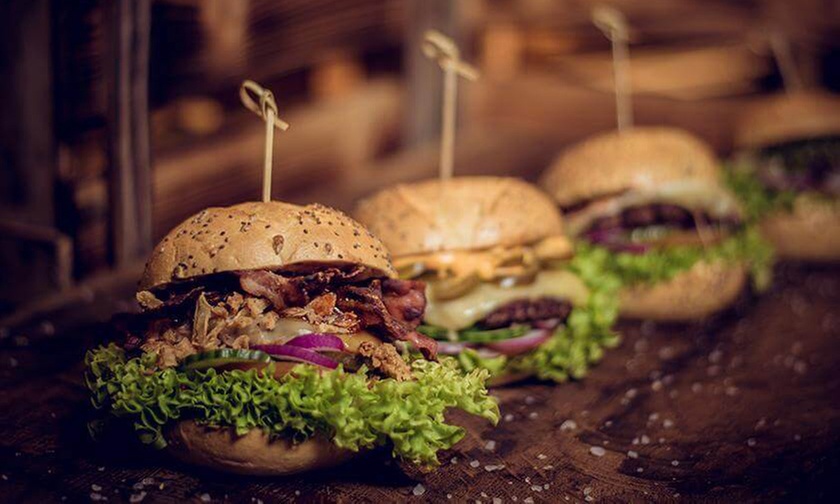 Burger nach Wahl inkl. Beilage für 1, 2 oder 4 Personen