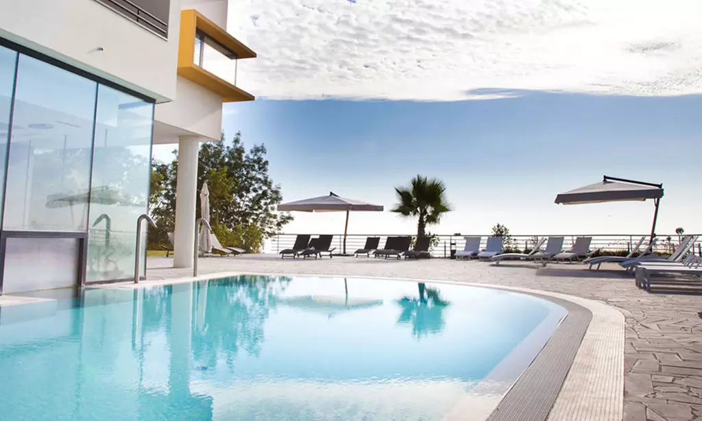 Catania 5*: 1 o 2 notti in camera doppia Superior con colazione e Spa