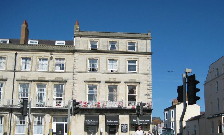 Image 2: Weymouth: 1- or 2-Night Seafront Stay with Breakfast and Wine