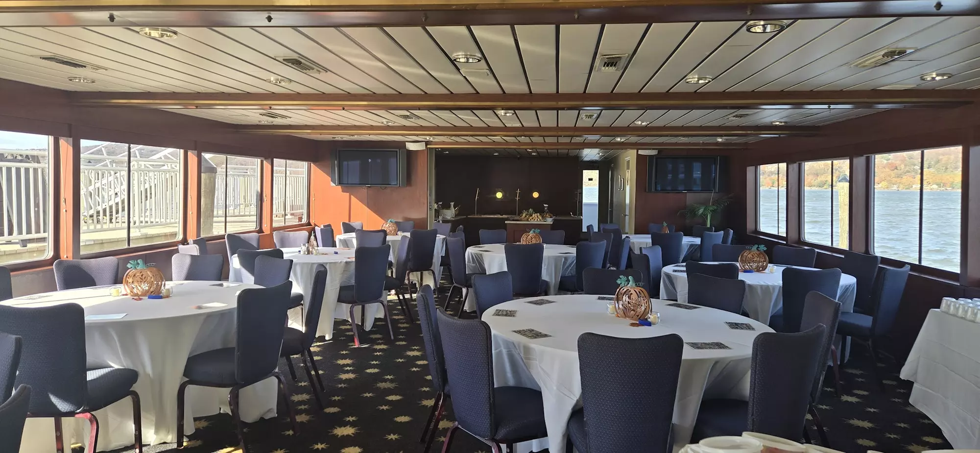 2.5-Hour Weekend Brunch Cruise – Hudson River