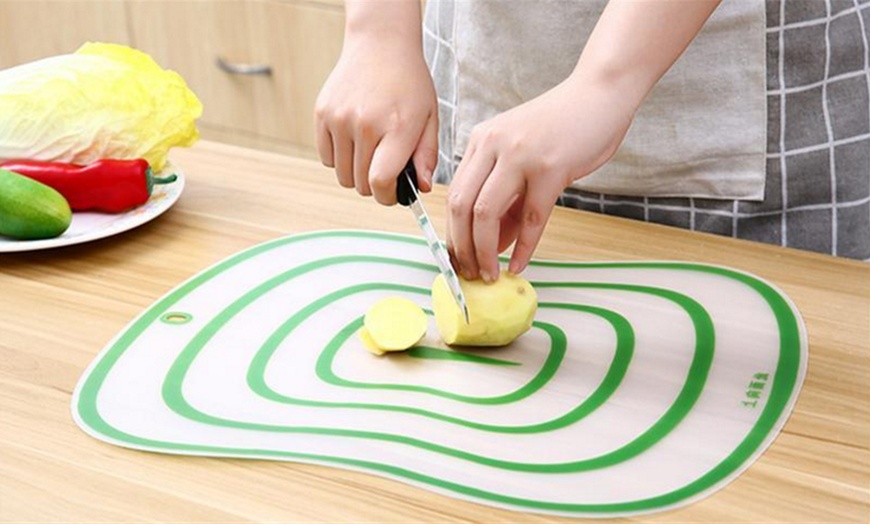 Image 5: Flexible Cutting Boards