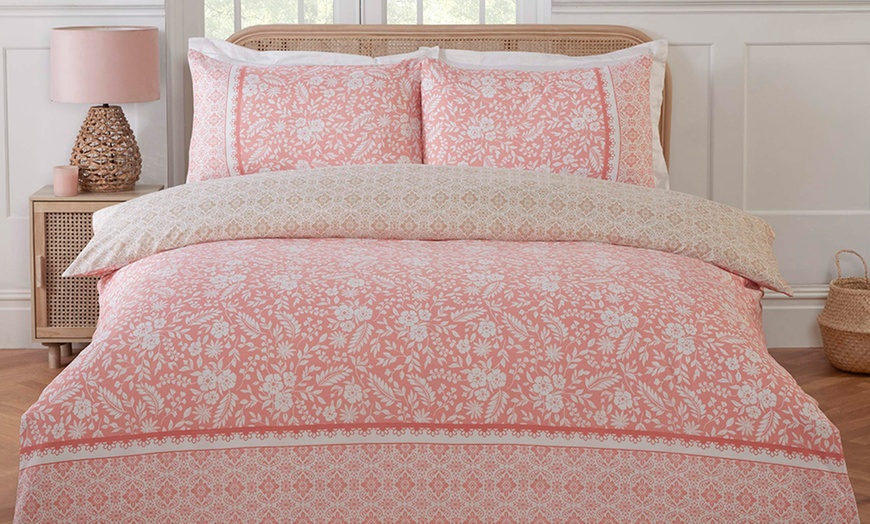 Image 4: Eleanor Floral Reversible Duvet Set