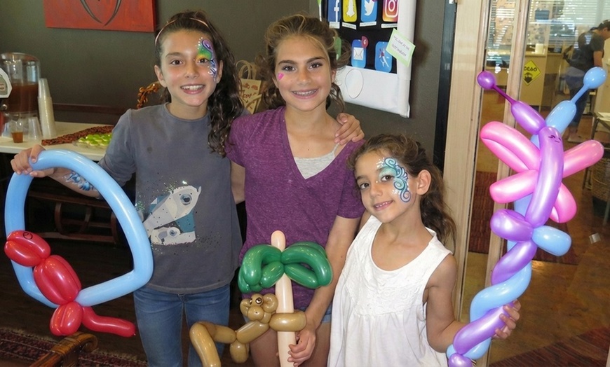 Image 6: Balloon Twisting Party w/ 90 Min Face Painting/30 Min Kids Music Show 
