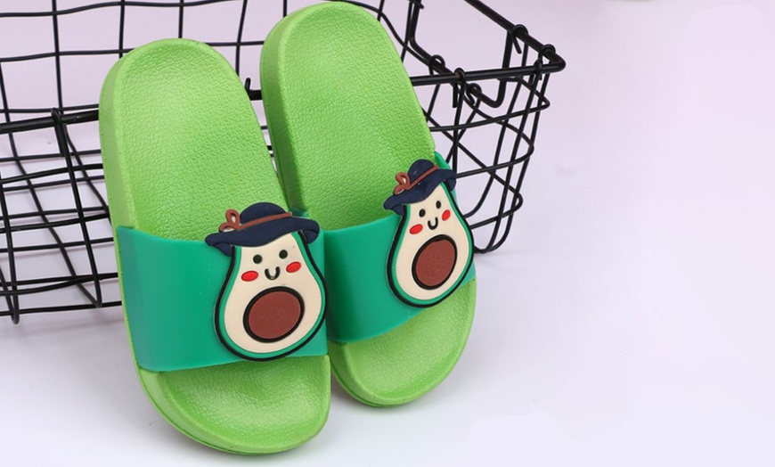 Image 4: Unisex Cartoon Children Slippers
