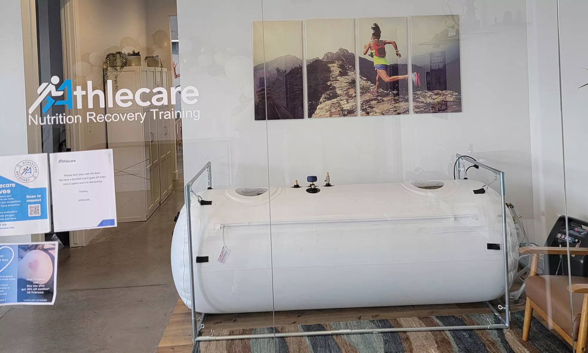 At Athlecare, enjoy up to 45% off on flexible hyperbaric oxygen therapy session packages - Primary Image