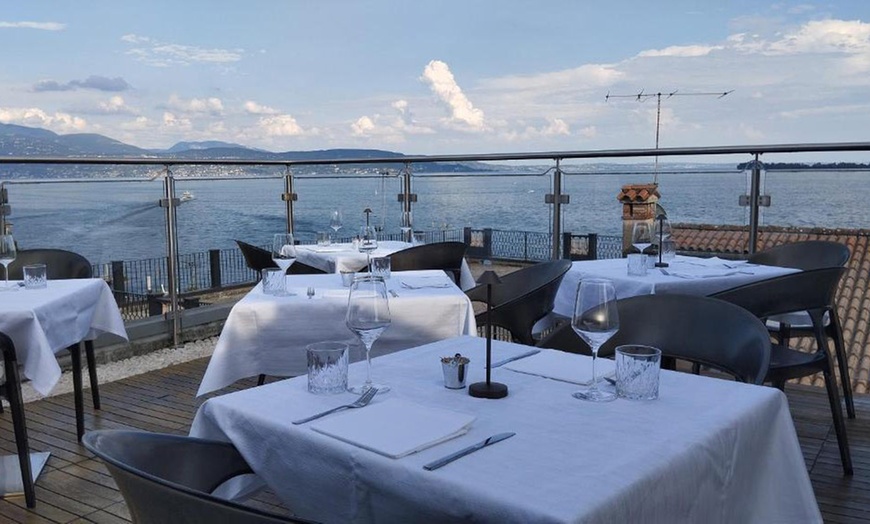 Image 10: Gardone Riviera: camera Superior con colazione o mezza pensione e Spa