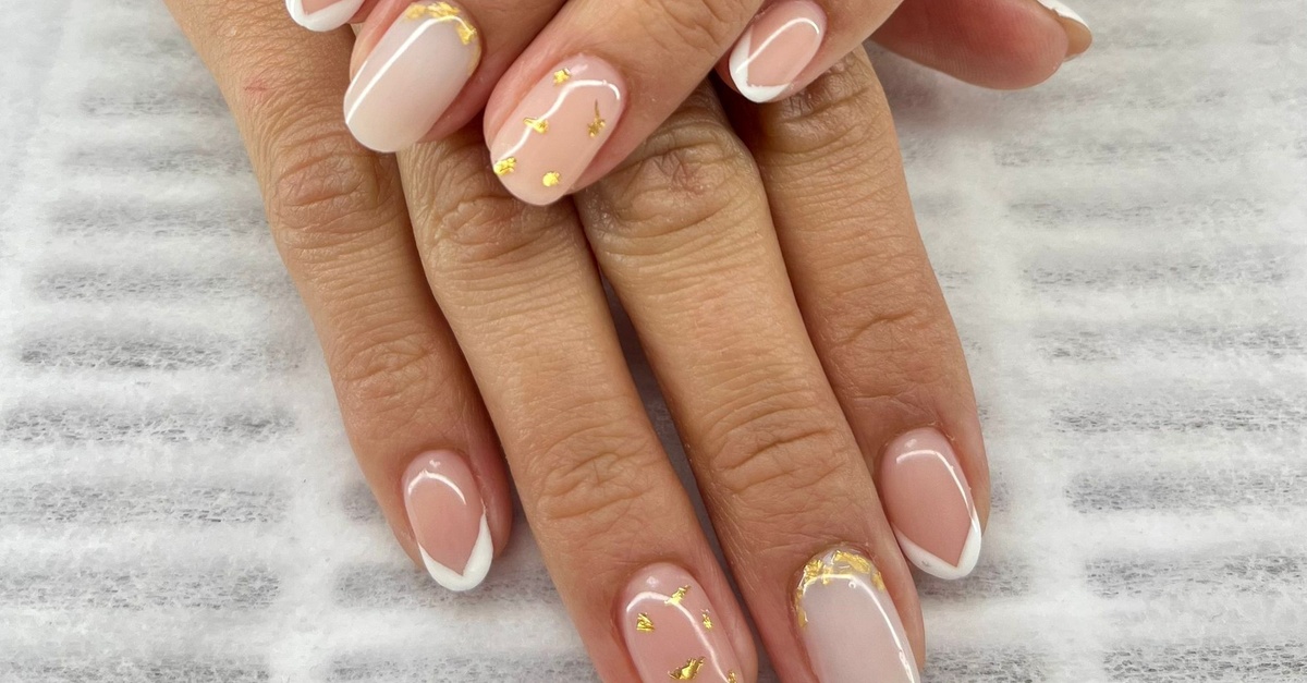 Servicio de manicura, pedicura o uñas de gel en Madrid