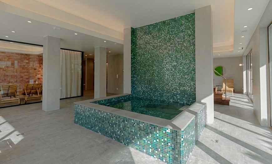 Image 22: Tatrzański relaks we dwoje: wejście do term lub pakiet z noclegiem