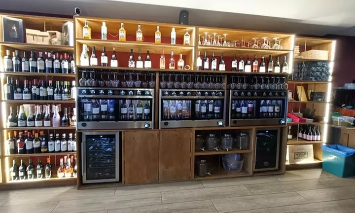 Cata de 4 vinos con maridaje de tapas para 1, 2 o 4 personas