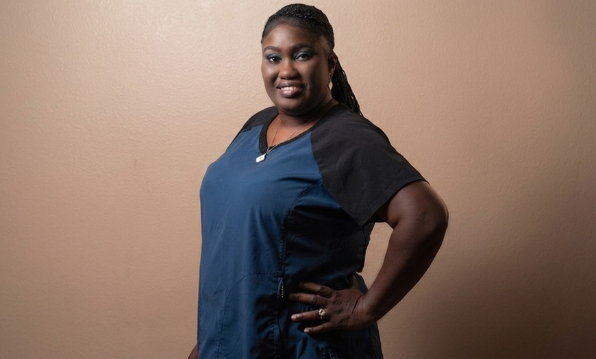 Image 2: Enjoy Couples Massages with Hot Stones and Aromatherapy