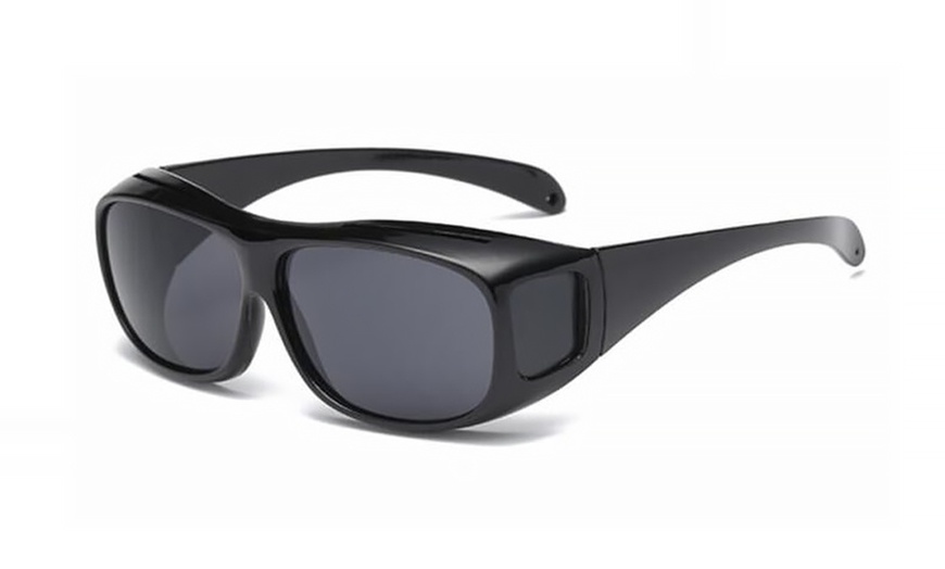 Image 5: Anti-Glare Sunglasses