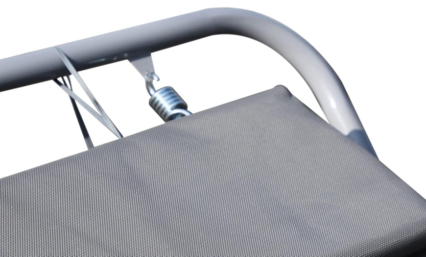 Image 7: Outsunny Lounger Rocking Bed