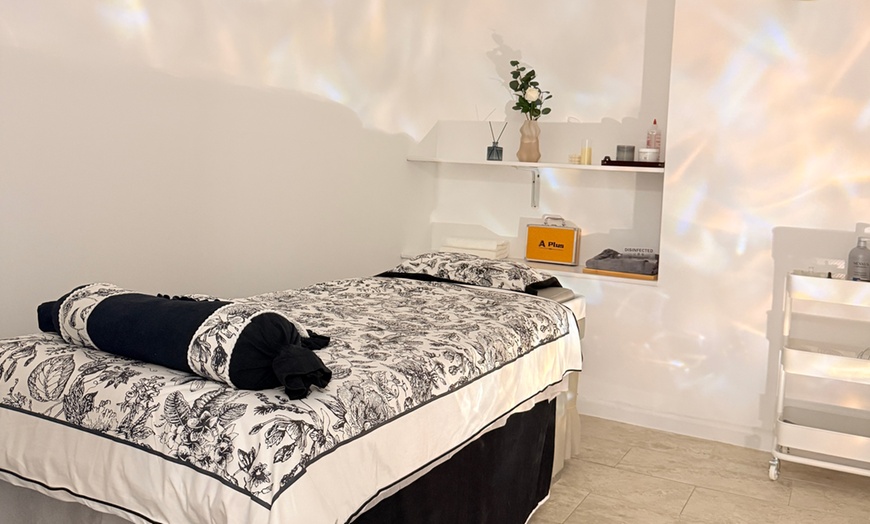 Image 3: One or Two 60 Min Classic Head Spa or 90 Min Luxury Head Spa and More