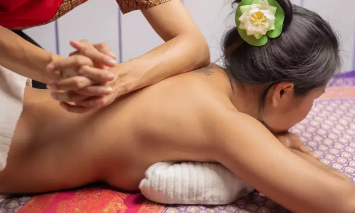 Massage thailandais ou oriental aux huiles 1h