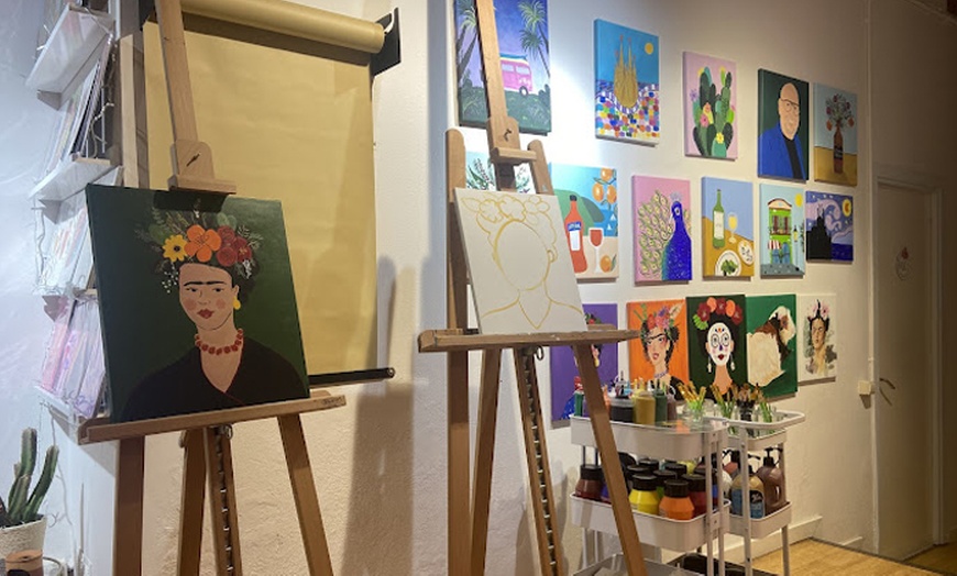 Image 8: Arte, snacks y bebida en experiencias creativas o premium  