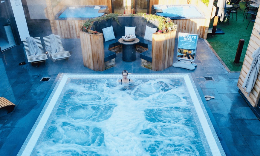 Image 3: Unwind with Spa Retreat Morning or Spa Retreat Twilight for 2 People 