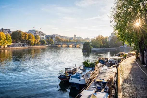 Proche Paris : séjour en appartement avec petit-déjeuner en option