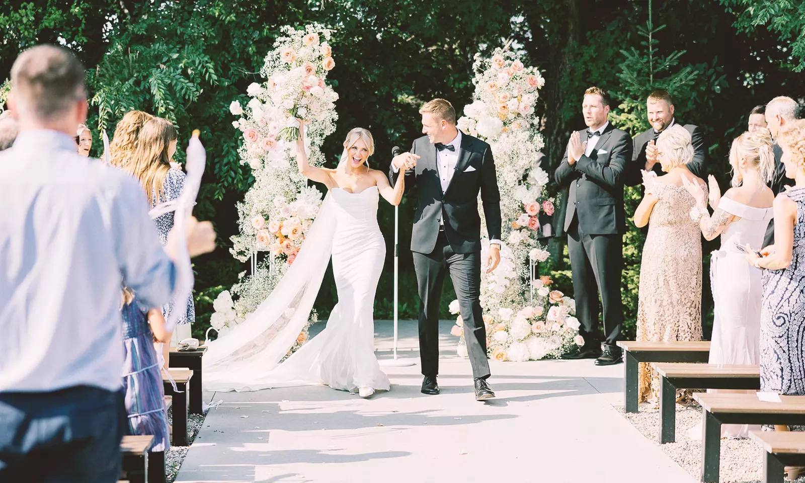 1-Hour Engagement Package / 4 or 8-Hour Wedding Photography Package