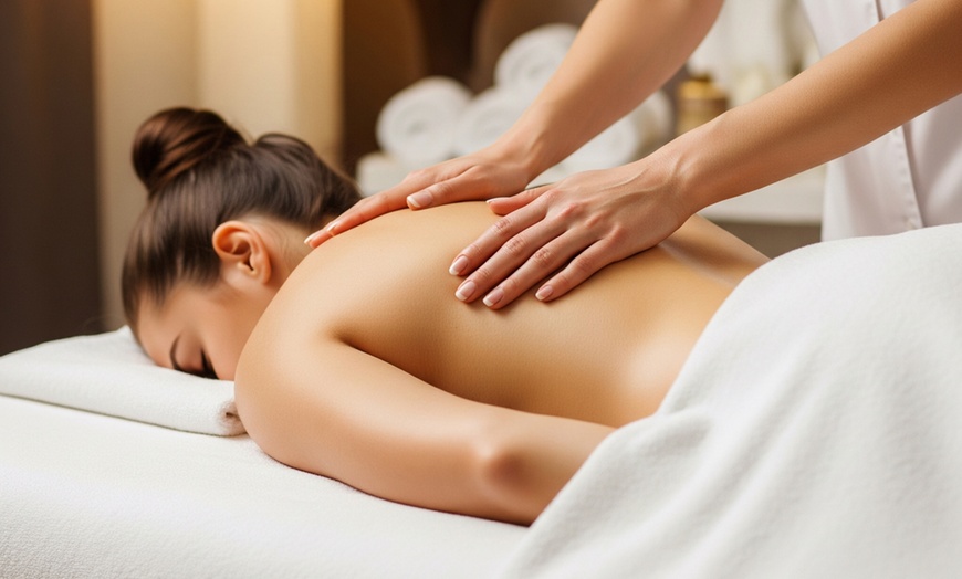 Image 2: 60, 80, or 100-Minute Aromatherapy Massage with Deep Cleansing Facial