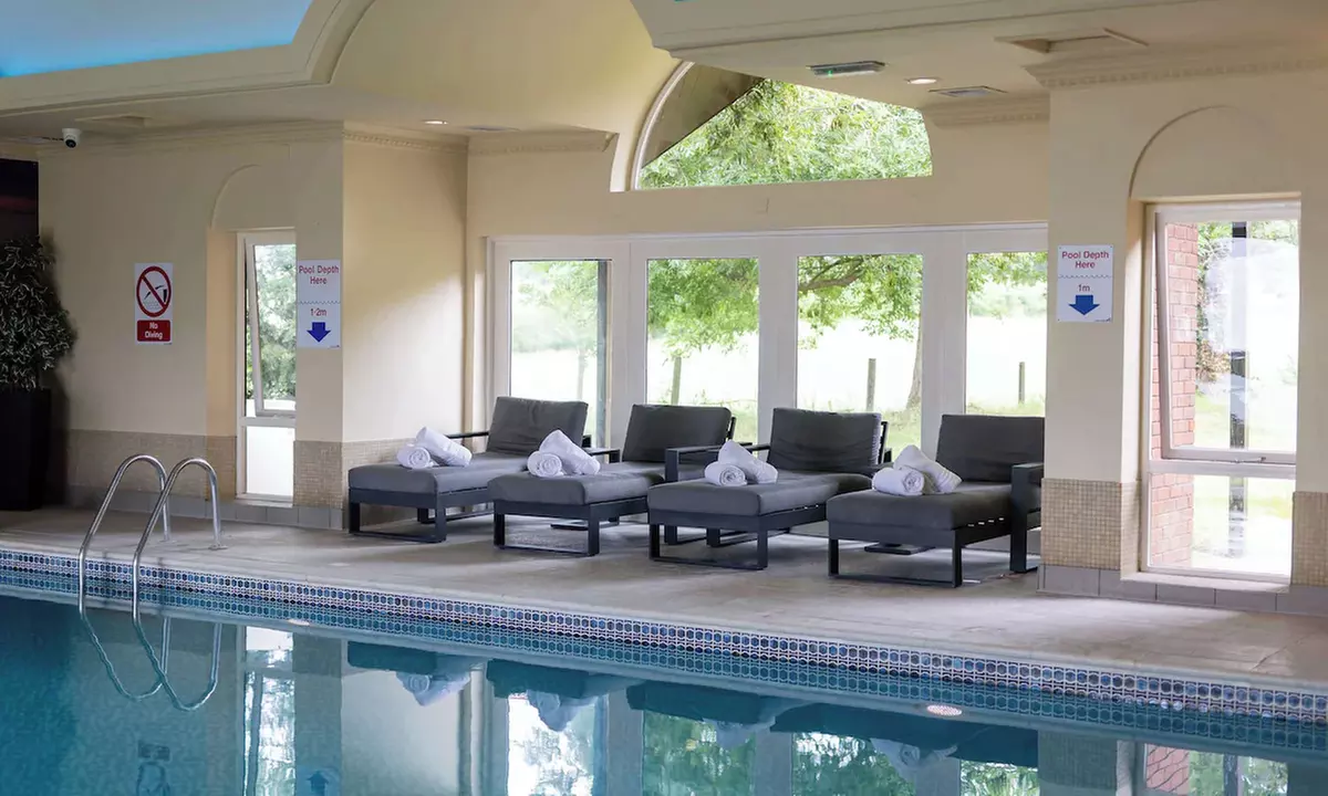 Shropshire: Classic Double Room with Breakfast